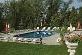 Schwimmbecken in Sobor - Schlosshotel Sobor