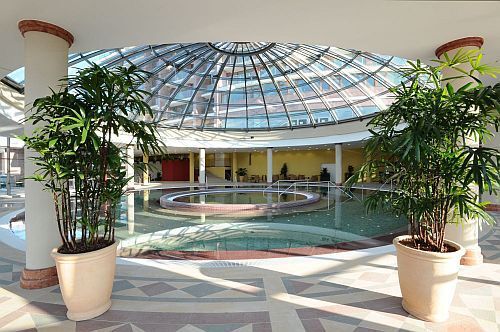 Hotel Aquaworld Resort Budapest - Spa und Wellnesshotel in Budapest - Europas größte Wasserpark in Budapest 