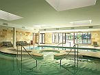 4* Wellness- und Thermalhotel Balneum Thermalwasserpool