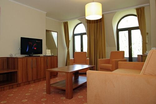 Ermäßigte Pakete mit Vollpension im 4* Wellness Hotel Gyula