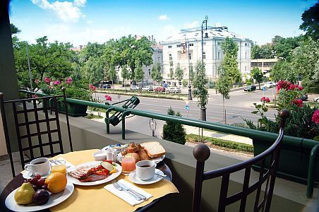 Hotel Andrassy - Hotelzimmer zum günstigen Preis in Budapest mit Balkon und Panoramablick