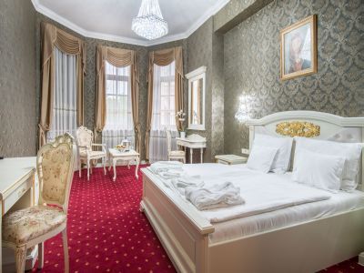 Das 4* Borostyan Med Hotel in Nyiradony bietet ermäßigte Hotelzimmer